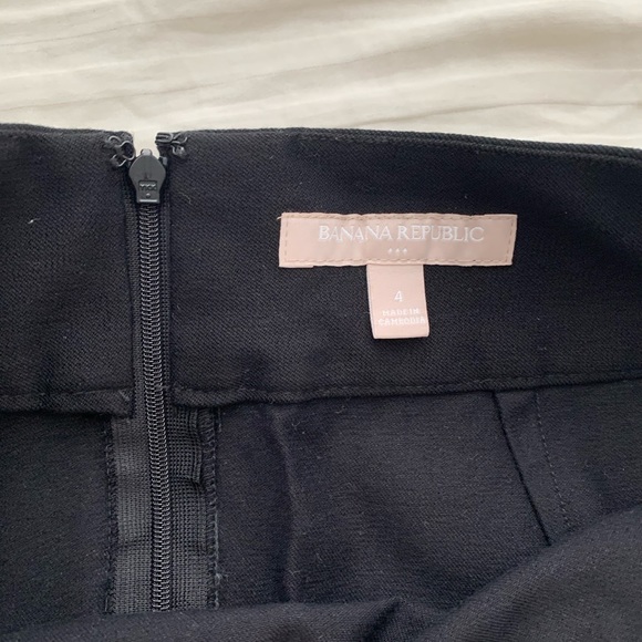 Banana Republic Pencil Skirt - Picture 3 of 4